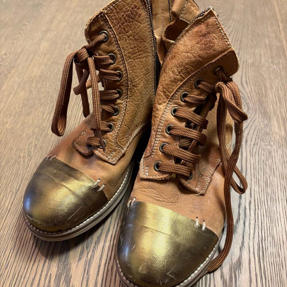 Sergio Rossi Women’s Distressed Leather Boots size 39